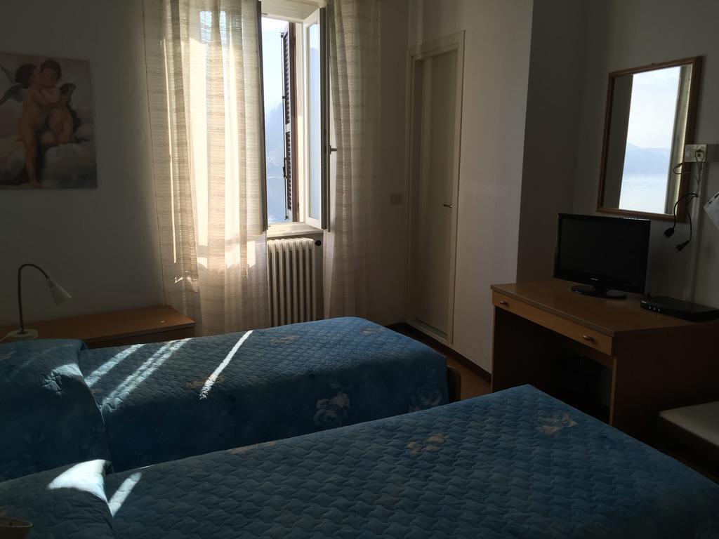 Hotel Plinio Lenno Room photo