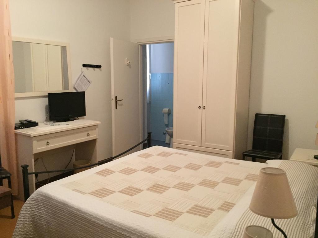 Hotel Plinio Lenno Room photo